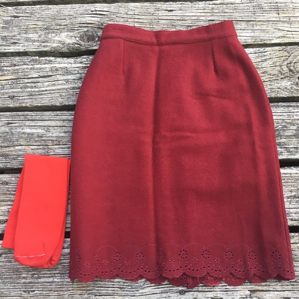 Vintage Burgundy Wool Skirt with Scallop Lace Hem - Picture 8 of 8